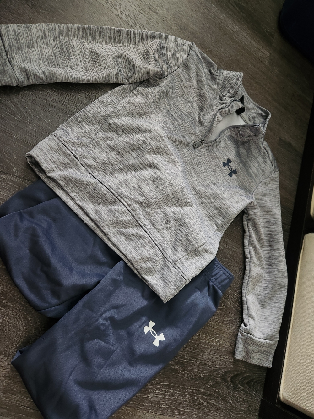 Under Armour Kids Gray Heather Zip Pullover and Navy Track Pants Set Size 5 Nwot